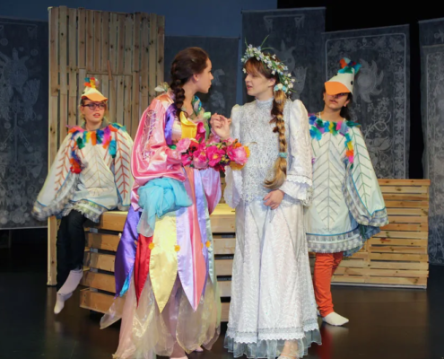 Snegurotschka-die-Legende-vom-Schneemadchen-salon-theater-taunusstein_web2 Snegurotschka, die Legende vom Schneemädchen